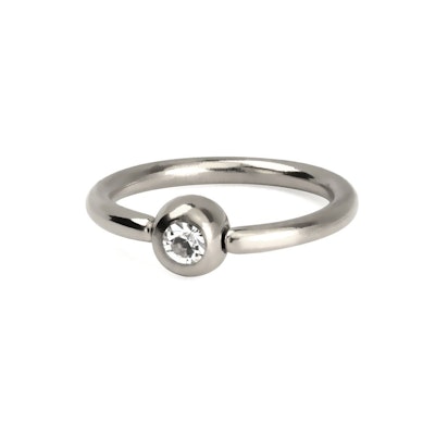 Gesloten ring met vast balletje
