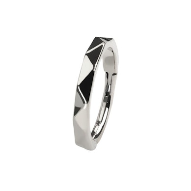 Neusring van titanium met diamantpatroon