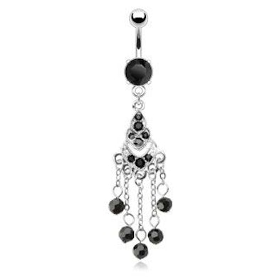 Navelpiercing met kettinkjes en zwarte balletjes