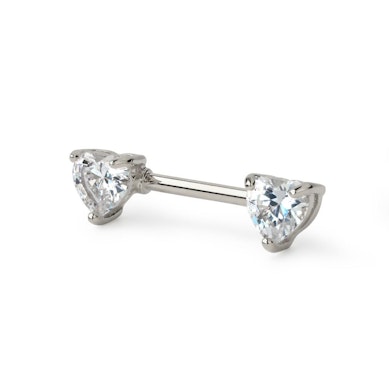 Tepelpiercing met hartjessteentjes