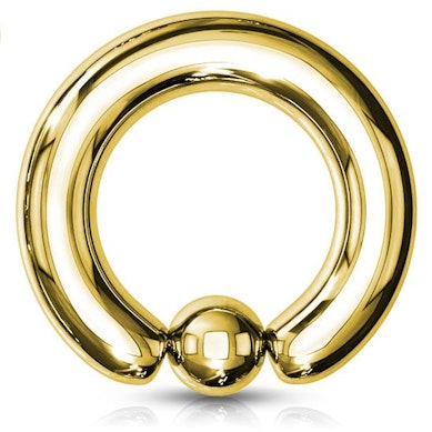 Grote vergulde ring