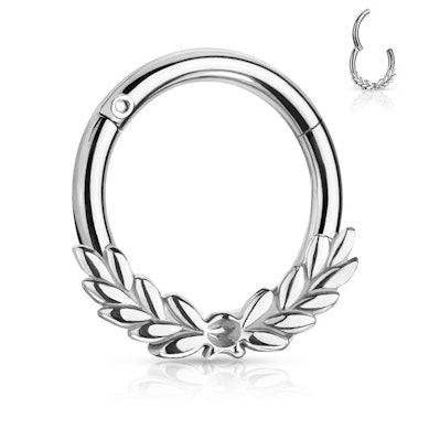 Ring met lauwerkrans en scharnier