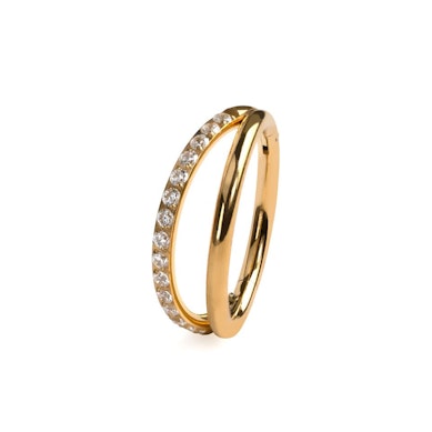 Titanium dubbele ring met steentjes op een band