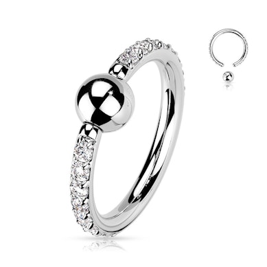 Ring uit titanium met CZ stenen aan beide zijden