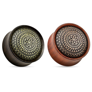 Plug uit hout met een glitterpatroon