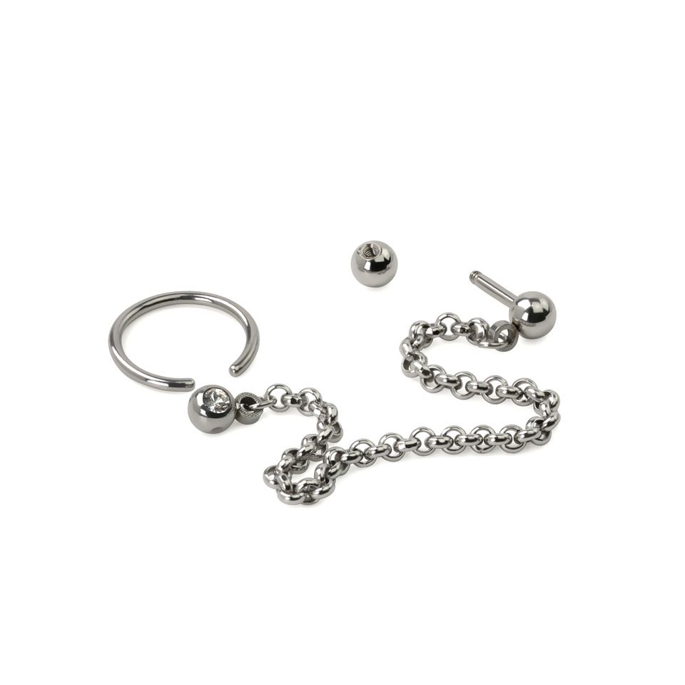 Ring en staaf voor tragus en helix met kettinkje