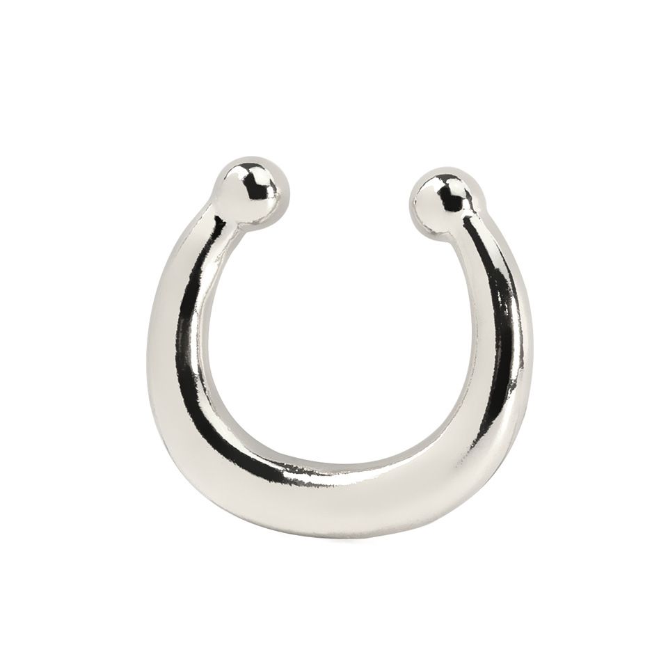 Fake septumpiercing met eenvoudig design