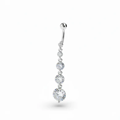 Navelpiercing met een lange hanger