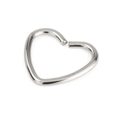 Hart voor een oorpiercing