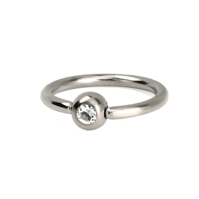 Gesloten ring met vast balletje