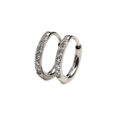 Tweetal huggie ringen van chirurgisch staal met steentjes