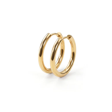Paar klassieke ringen in verschillende maten