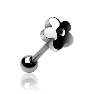 Tongpiercing met een klein bloemetje