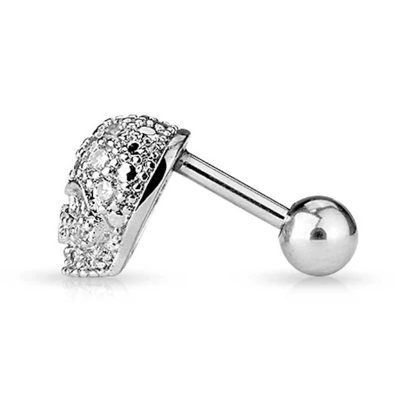 Oorpiercing met skull