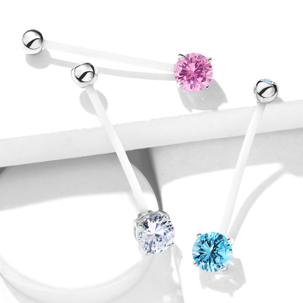 Navelpiercing voor zwangeren met gekleurde steentjes