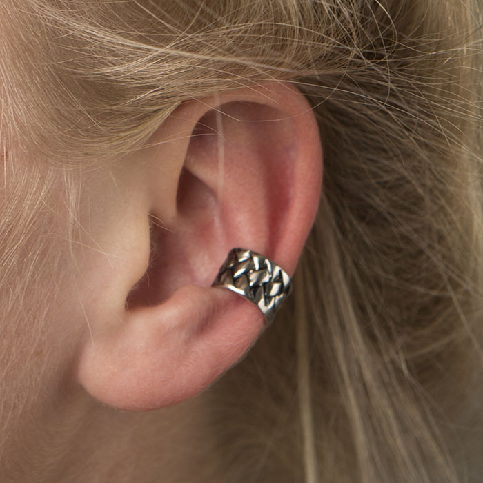 Earcuff met gevlochten patroon