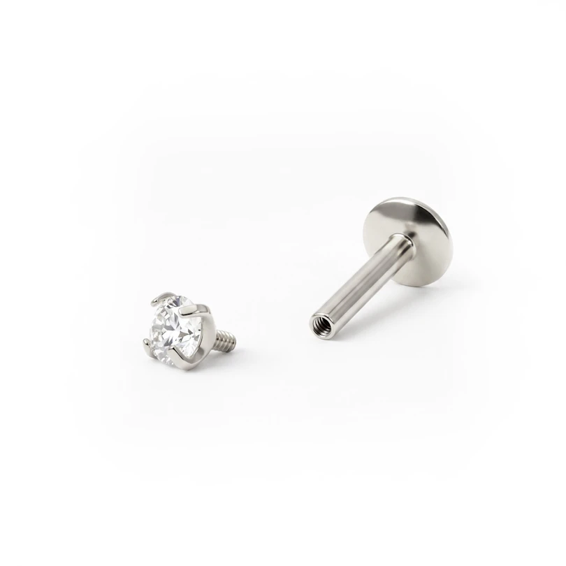 Labret met verschillende ontwerpen en kleuren