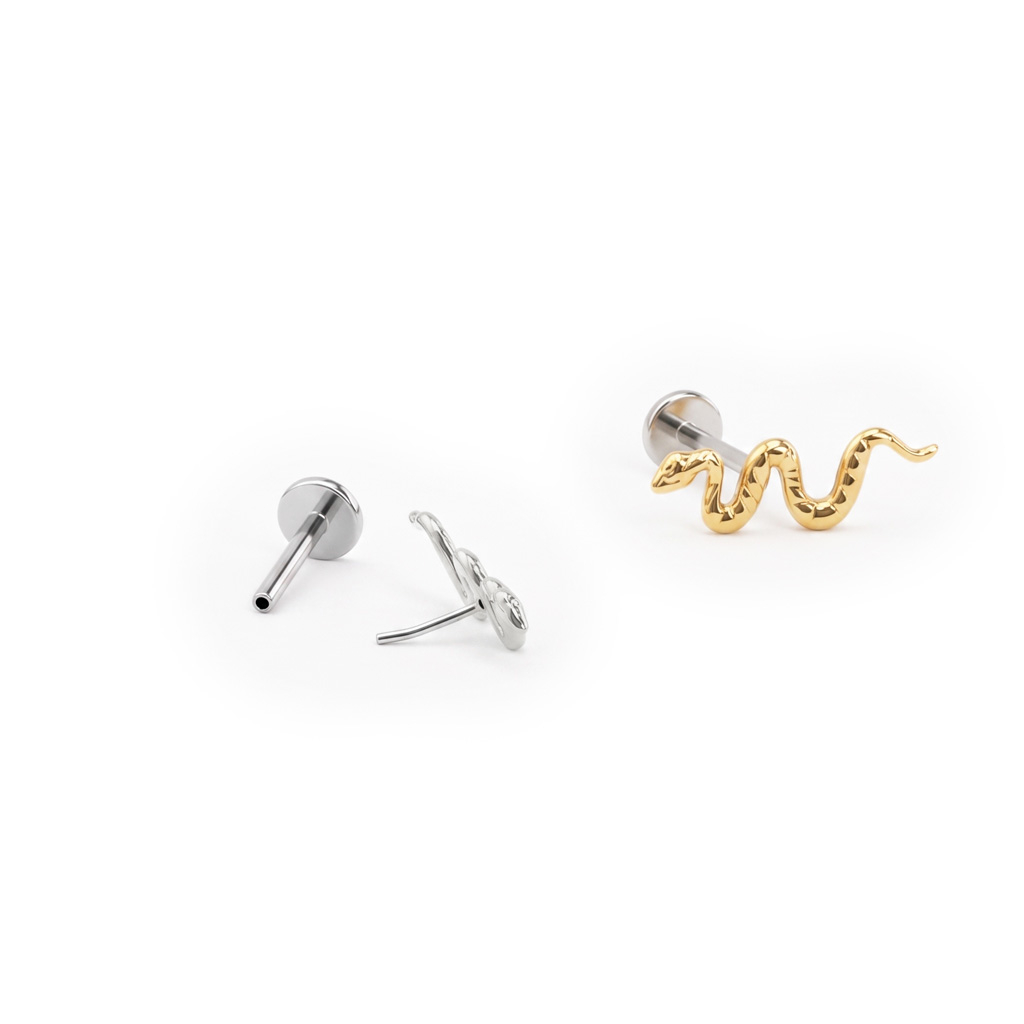 Push-in titanium labret met slang