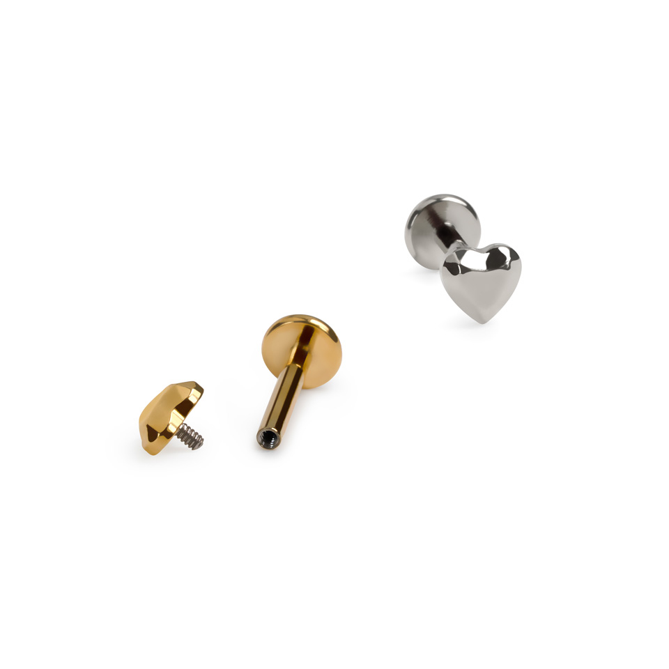 Titanium labret met veelzijdig hart