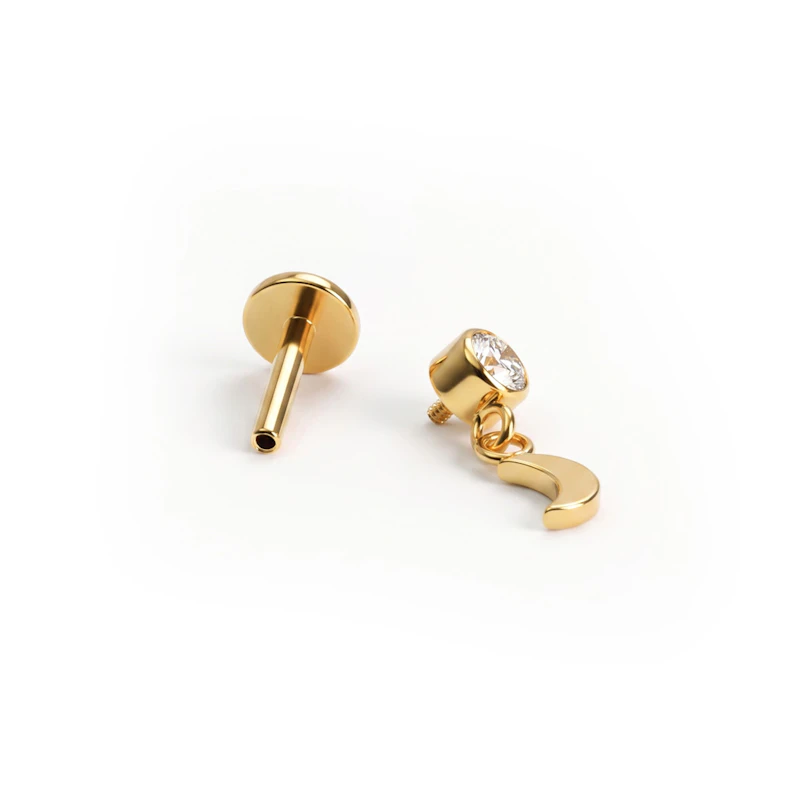 Titanium labret met maanbedeltje