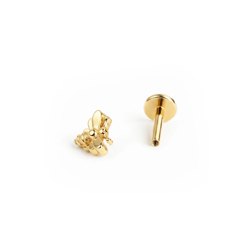 Bijenlabret van titanium