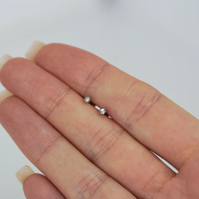 Labret met klein steentje en interne schroefdraad