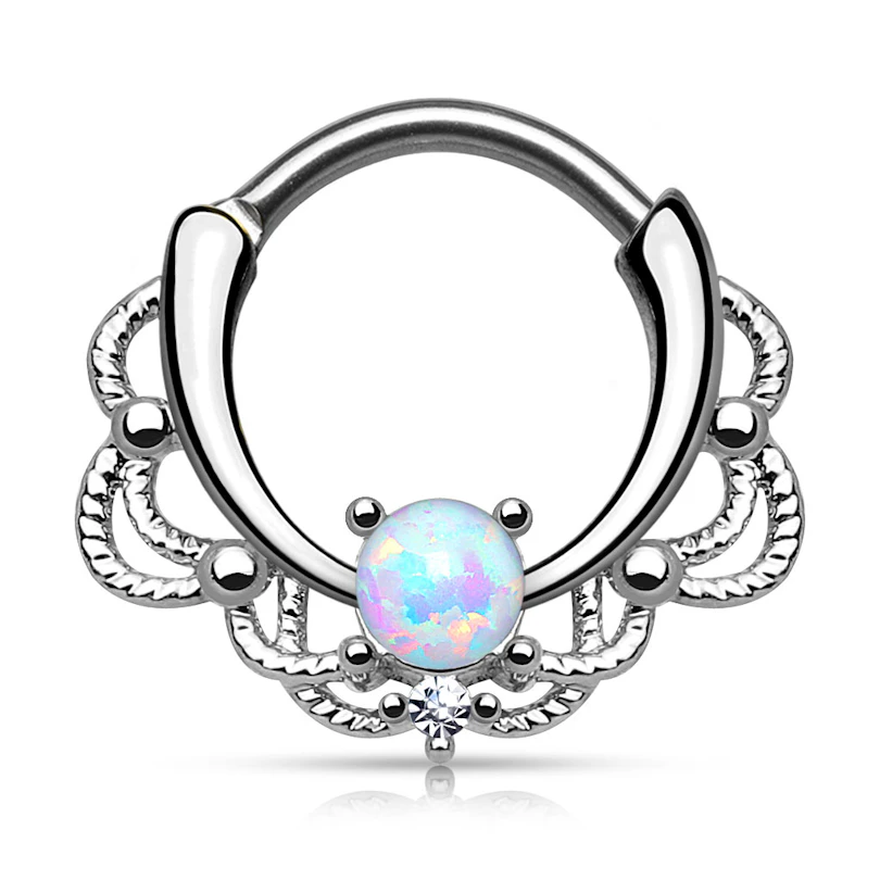 Septumpiercing met opaalsteen en kettingdesign