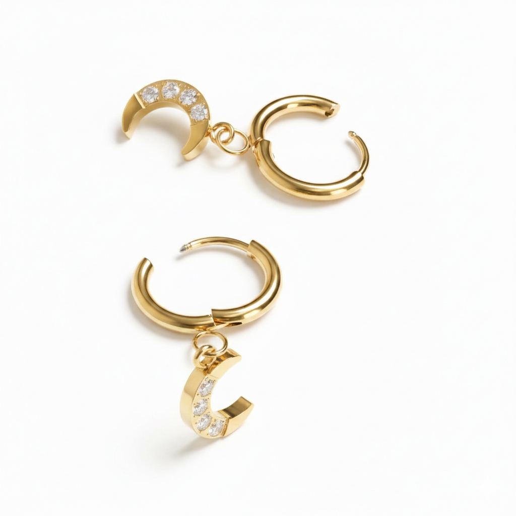 Set van ringen met maanhangertjes