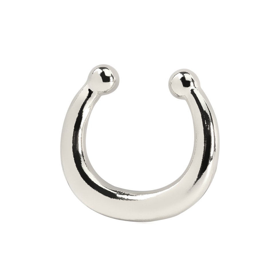 Fake septumpiercing met eenvoudig design