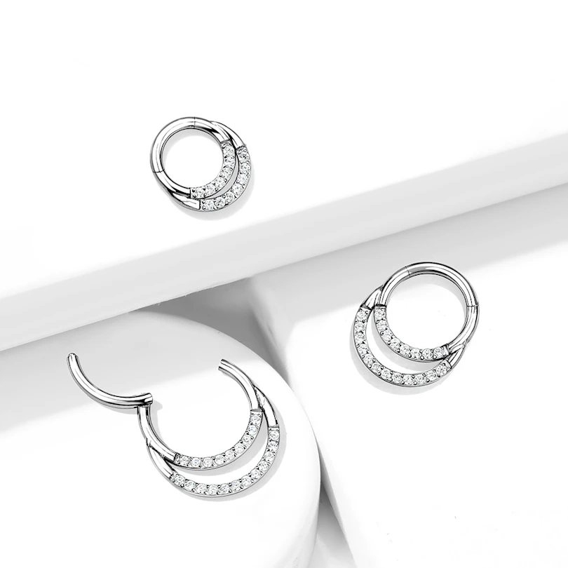 Titanium ring met scharnier en twee rijen stenen